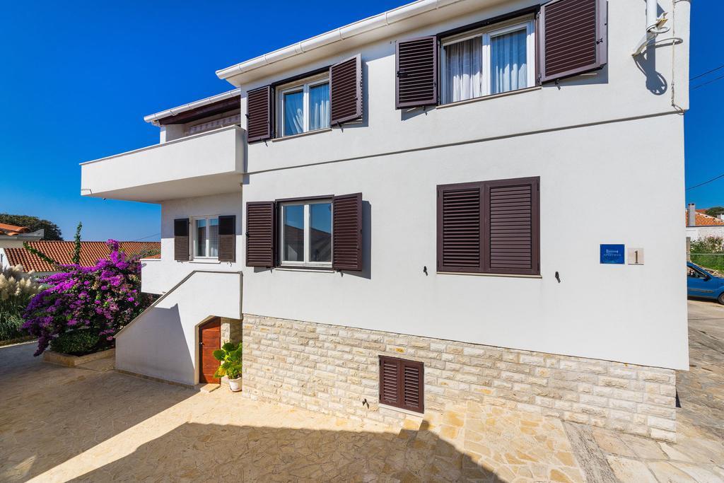 Apartments Nada Zadar Exteriör bild